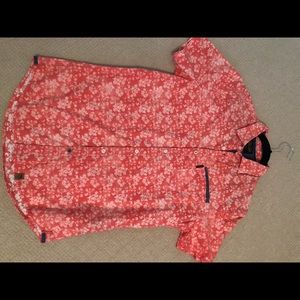 Young men’s shirts